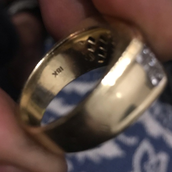 18kt solid gold 3row vvs1 Diamond ring - Picture 3 of 8